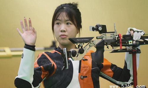 杨倩杨皓然全运首秀夺冠 杨杨组合摘金后成大型追星现场