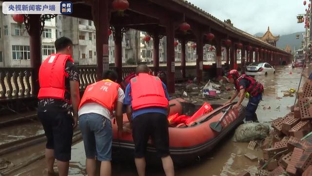 湖南暴雨致严重洪灾（湖南洞口暴雨致部分民房被淹）(2)