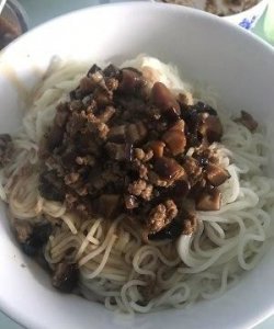 ​面条卤子都有哪些,打卤面都有哪26种卤子食堂常吃的卤子