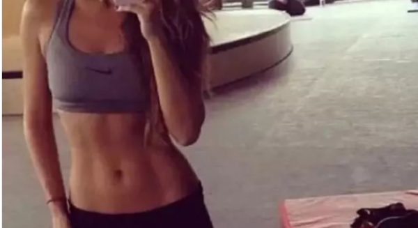 人鱼线是什么样子的图片,女生的人鱼线长什么样图1