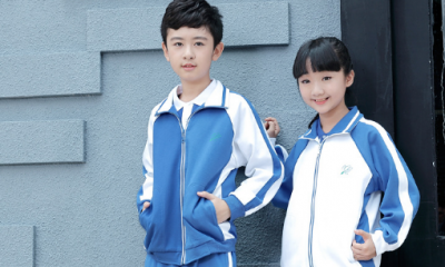 ​学校校服一般在哪里买,东方小学校服那里可以买到