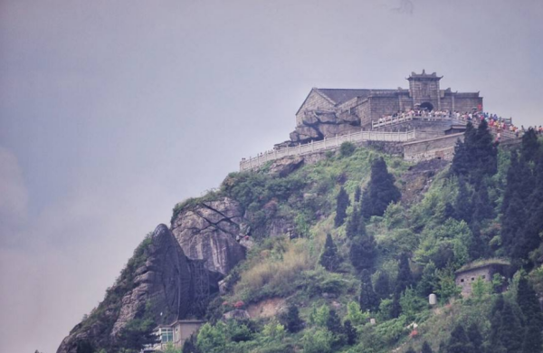 西岳指的是什么山,西岳指的是图4