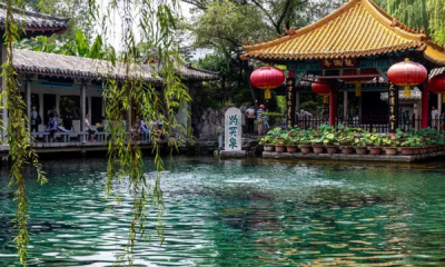 ​趵突泉天下第一泉的由来,为什么趵突泉能有天下第一泉的美称呢