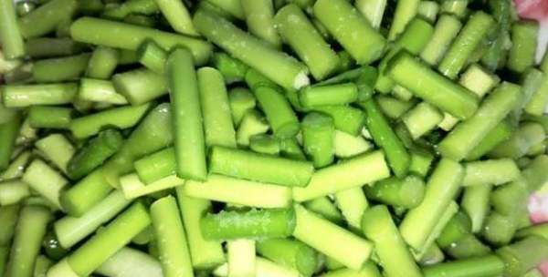 如何腌制蒜苔能保存,怎么腌蒜苔放的时间长不坏呢图4