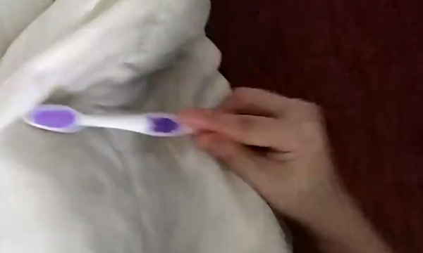 床单发霉了很多黑点怎么洗掉,床单发霉了怎么才可以洗掉呢图7