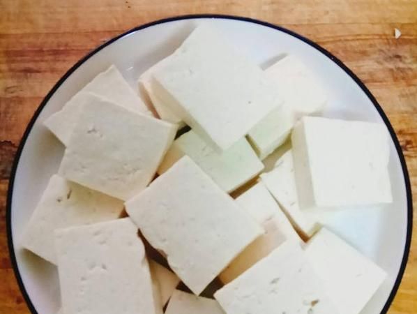 盒豆腐怎么做好吃又简单 盒装豆腐的做法视频