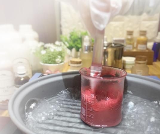 海波和石蜡的熔化图像有什么异同点