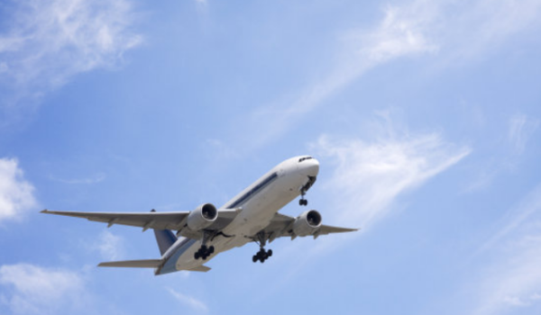 飞机每小时飞行多少千米,民航飞机速度每小时多少千米图1