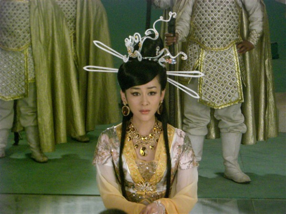 周扬：宝莲灯前传的三圣母，婚礼伴娘还是刘亦菲，出道19年却没火