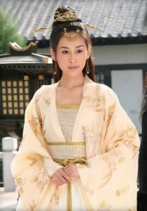 ​周扬个人资料简介（宝莲灯前传的三圣母，婚礼伴娘还是刘亦菲）