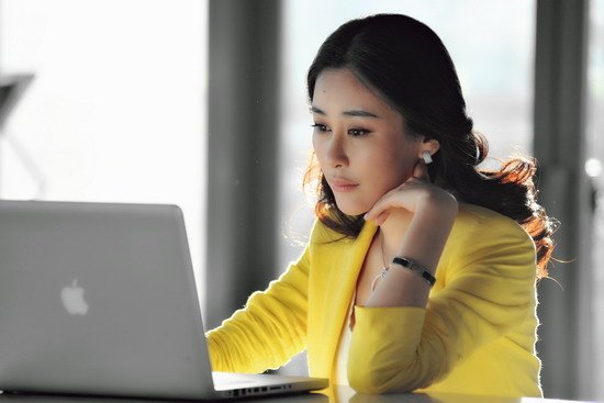 周扬：宝莲灯前传的三圣母，婚礼伴娘还是刘亦菲，出道19年却没火