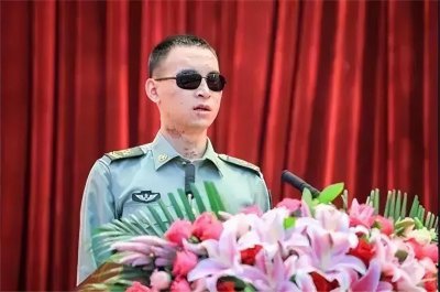 ​排雷英雄杜富国简介 个人资料