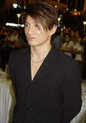 吴奇隆：苦恋蔡少芬，错爱马雅舒，挥手徐若瑄，终娶小16岁刘诗诗