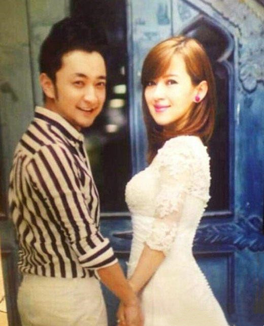 尼格买提：妻子是新疆人，小2岁也幸福，婚后养猫陪伴妻子