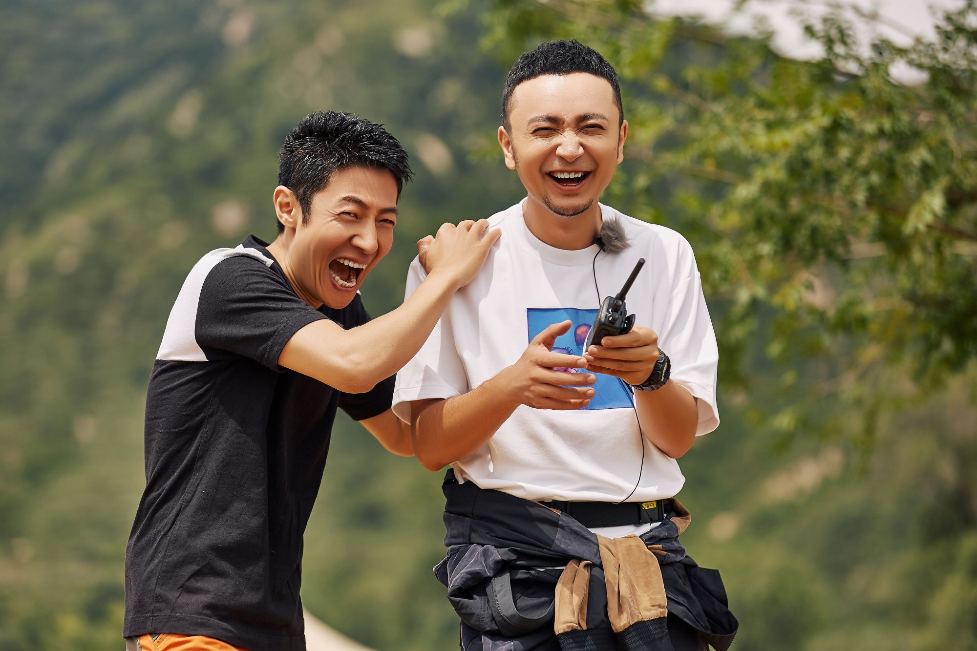 尼格买提：妻子是新疆人，小2岁也幸福，婚后养猫陪伴妻子