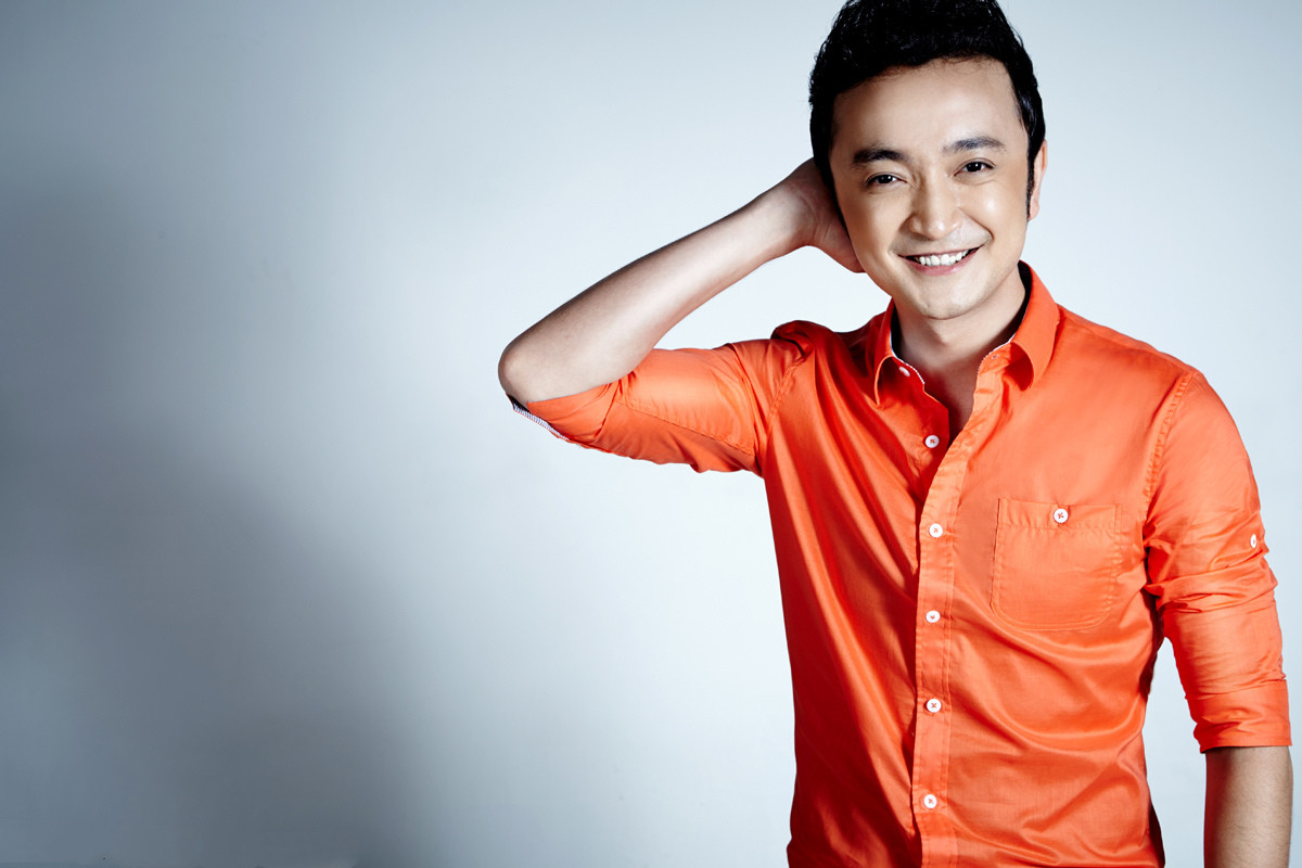 尼格买提：妻子是新疆人，小2岁也幸福，婚后养猫陪伴妻子