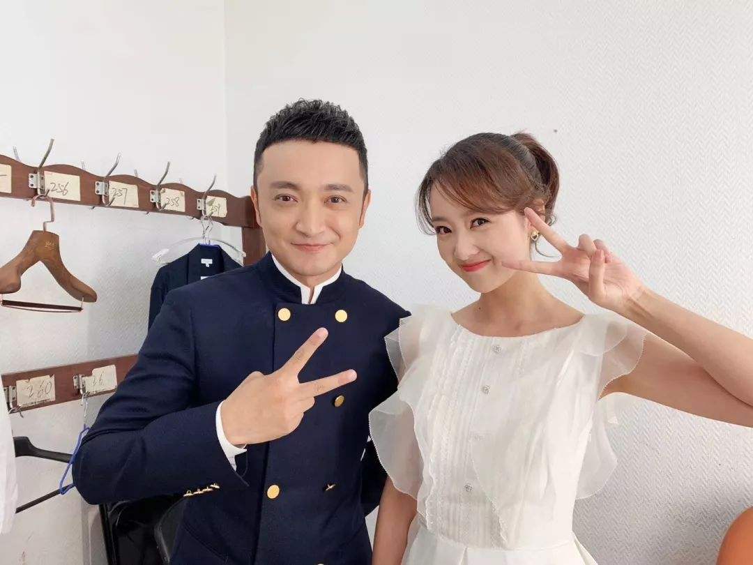 尼格买提：妻子是新疆人，小2岁也幸福，婚后养猫陪伴妻子