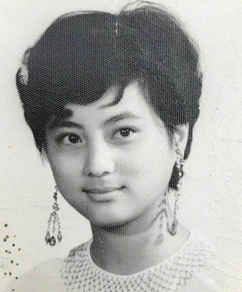 李玲玉个人资料简介国籍（第一代“甜歌皇后”，总被传离婚、改国籍，她到底是怎样的李玲玉）