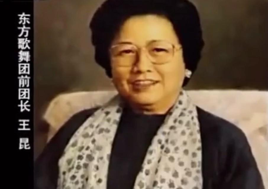 李玲玉个人资料简介国籍（第一代“甜歌皇后”，总被传离婚、改国籍，她到底是怎样的李玲玉）