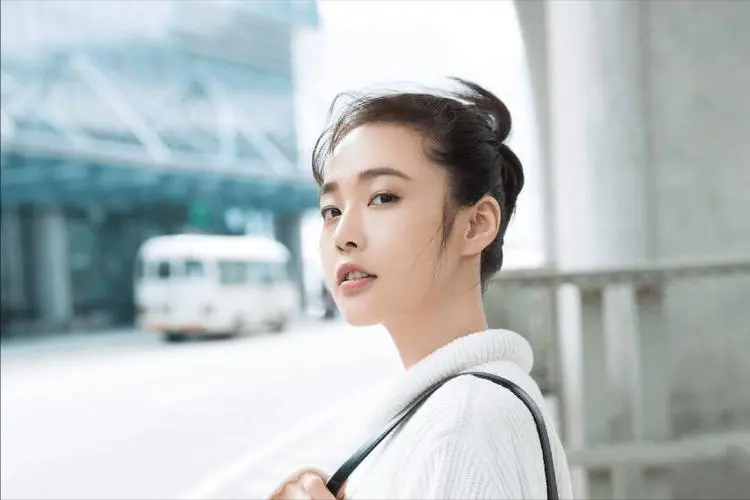 张佳宁的个人资料简介家世（张佳宁：记恨生父20年，主动为母亲包办二婚，继父就是我亲爹）