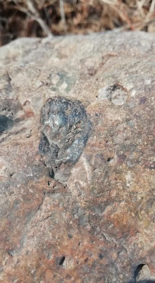 陨石是什么样子的怎么辨认,如何鉴别陨石