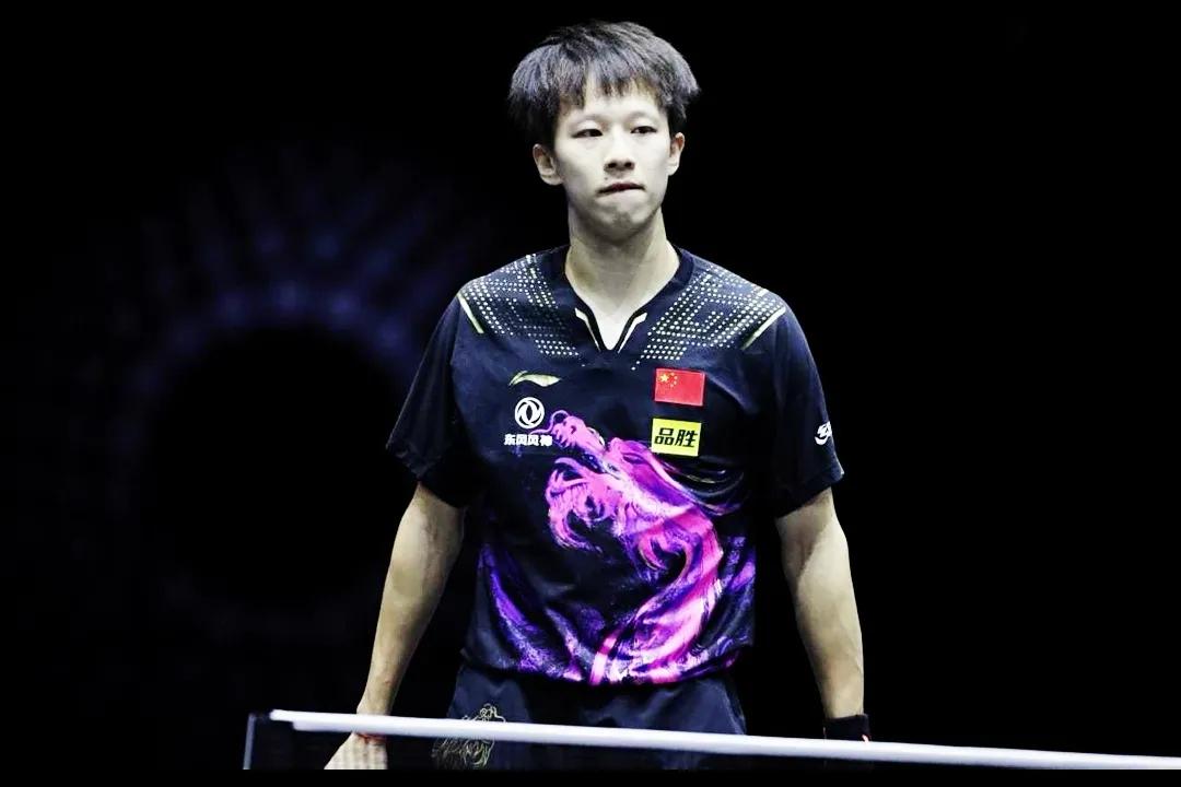 低迷中迎来了曙光！张本智和击溃世界冠军摘金，是国乒学习的榜样