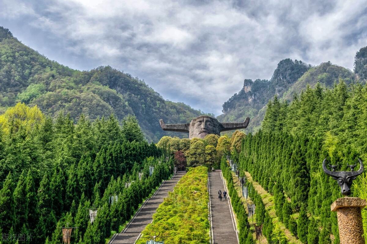 神农架在哪里(神农架在湖北哪个市)