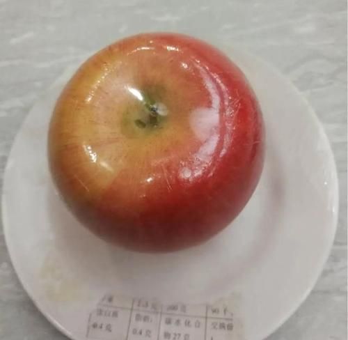 一个苹果大约有多少克