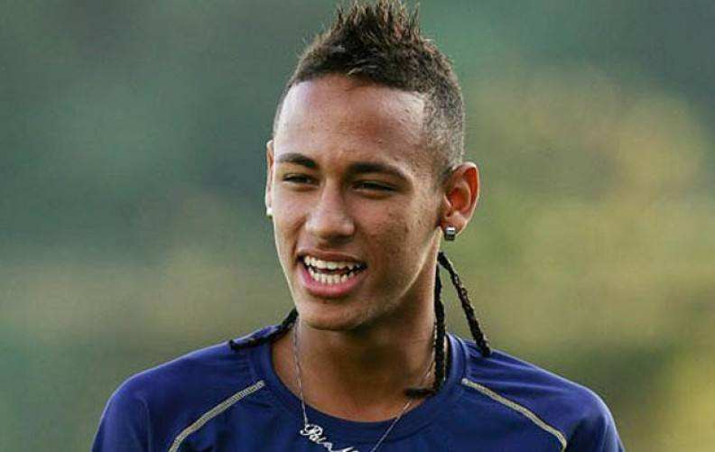 内马尔个人资料简介及身高（为什么内马尔这么招国人喜欢？）