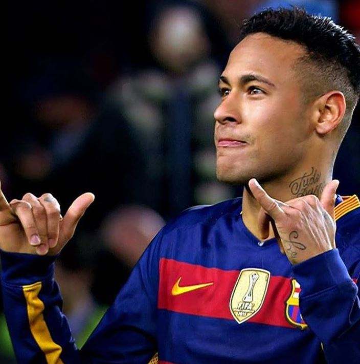 内马尔个人资料简介及身高（为什么内马尔这么招国人喜欢？）