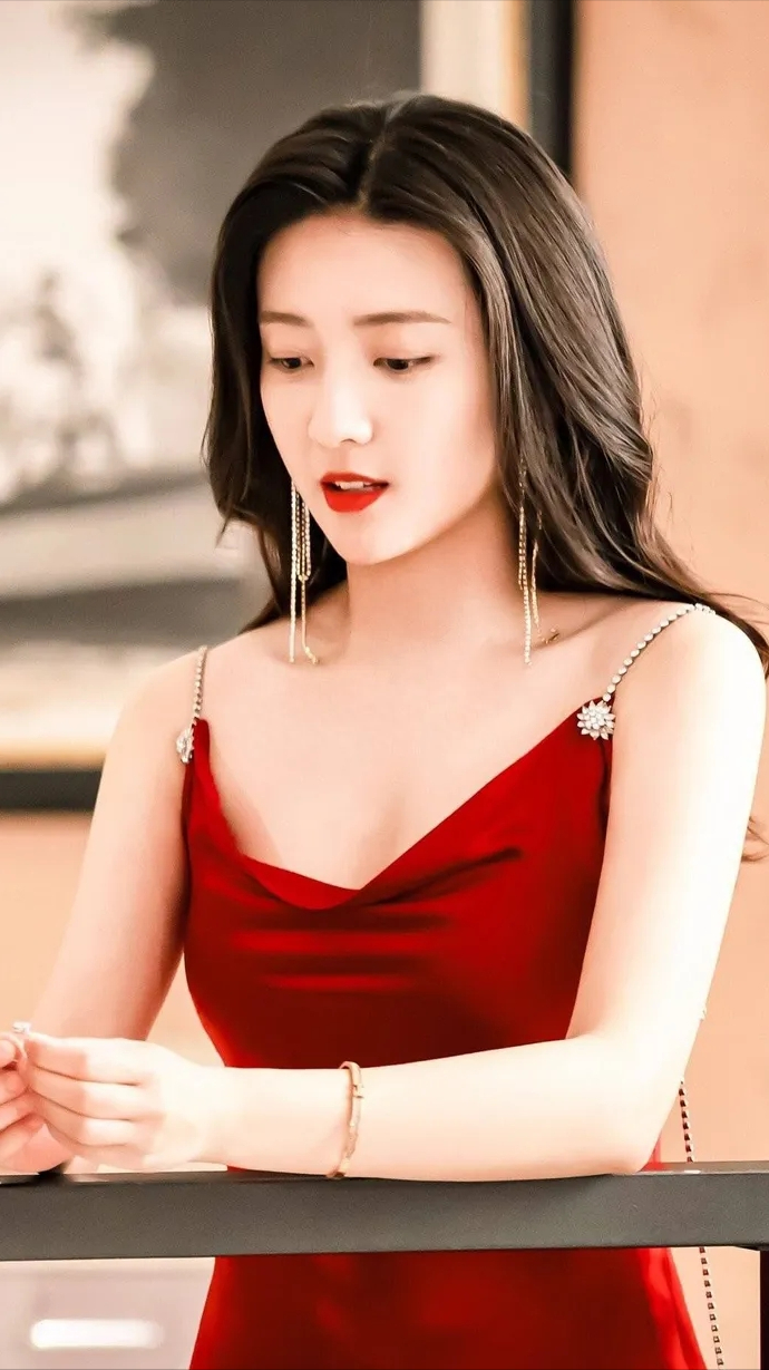 甜美系天花板——梁洁个人资料简介