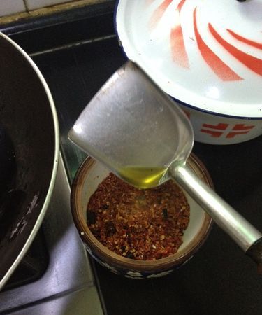 辣椒油渍怎么清洗