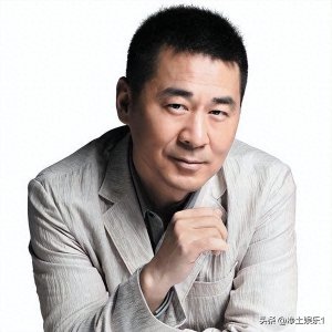 ​陈建斌个人资料：33岁成名53岁正当红，称赞妻子为最美的女人
