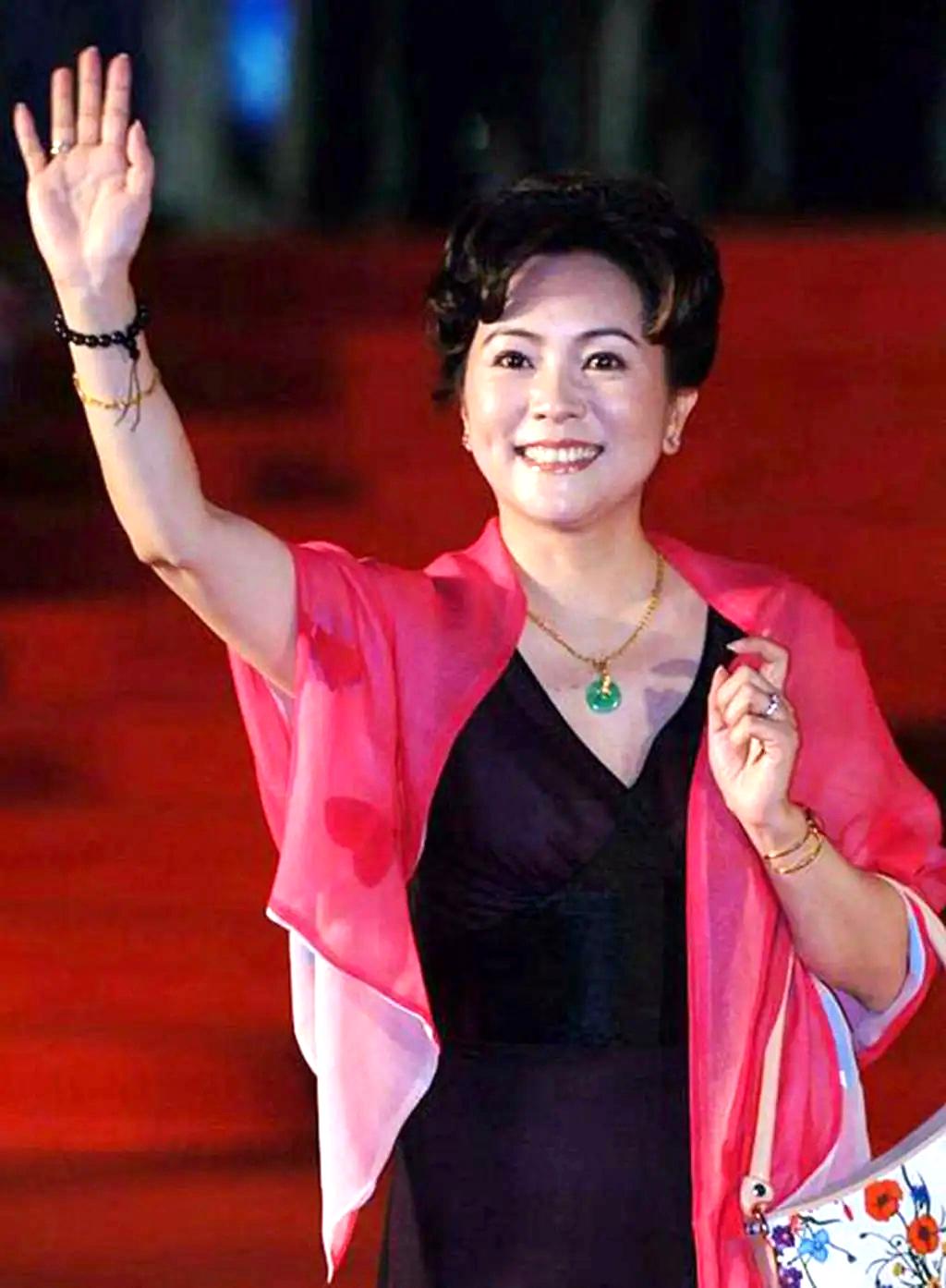 洪学敏个人资料 罕见！《喜盈门》演仁芳，早年息影，已24年未有作品