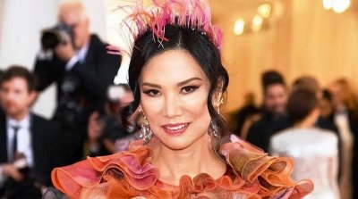 ​邓文迪是谁(传奇“野心家”邓文迪：耶鲁毕业，与顶级富翁离婚，出轨英国首相)