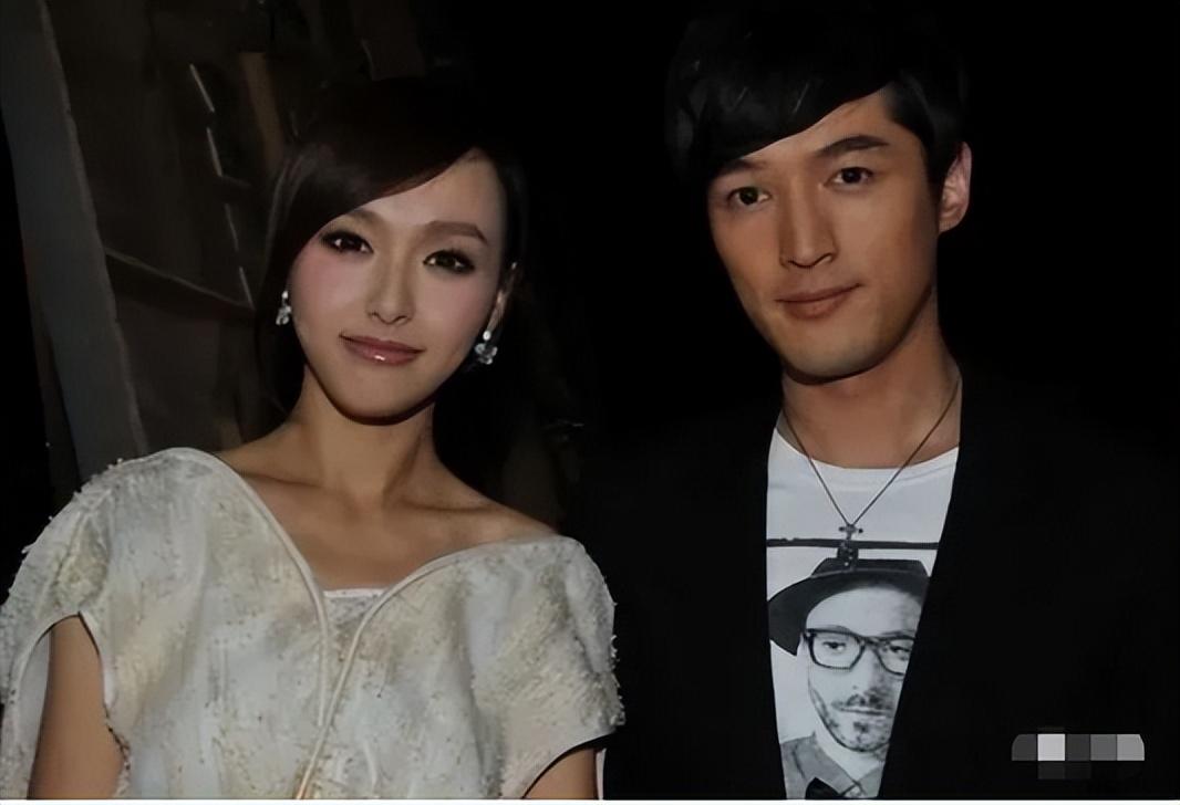 胡歌情史，3个真爱7个绯闻，10个女人画出半生风流感情线…