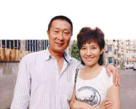 林永健：因事业痛失两个孩子，41岁得子后加倍疼爱，风光背后是泪