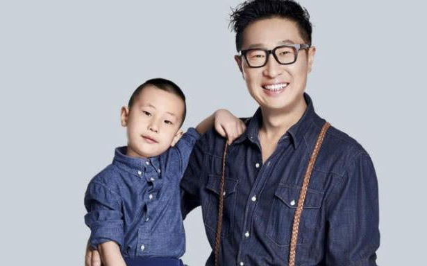 林永健：因事业痛失两个孩子，41岁得子后加倍疼爱，风光背后是泪