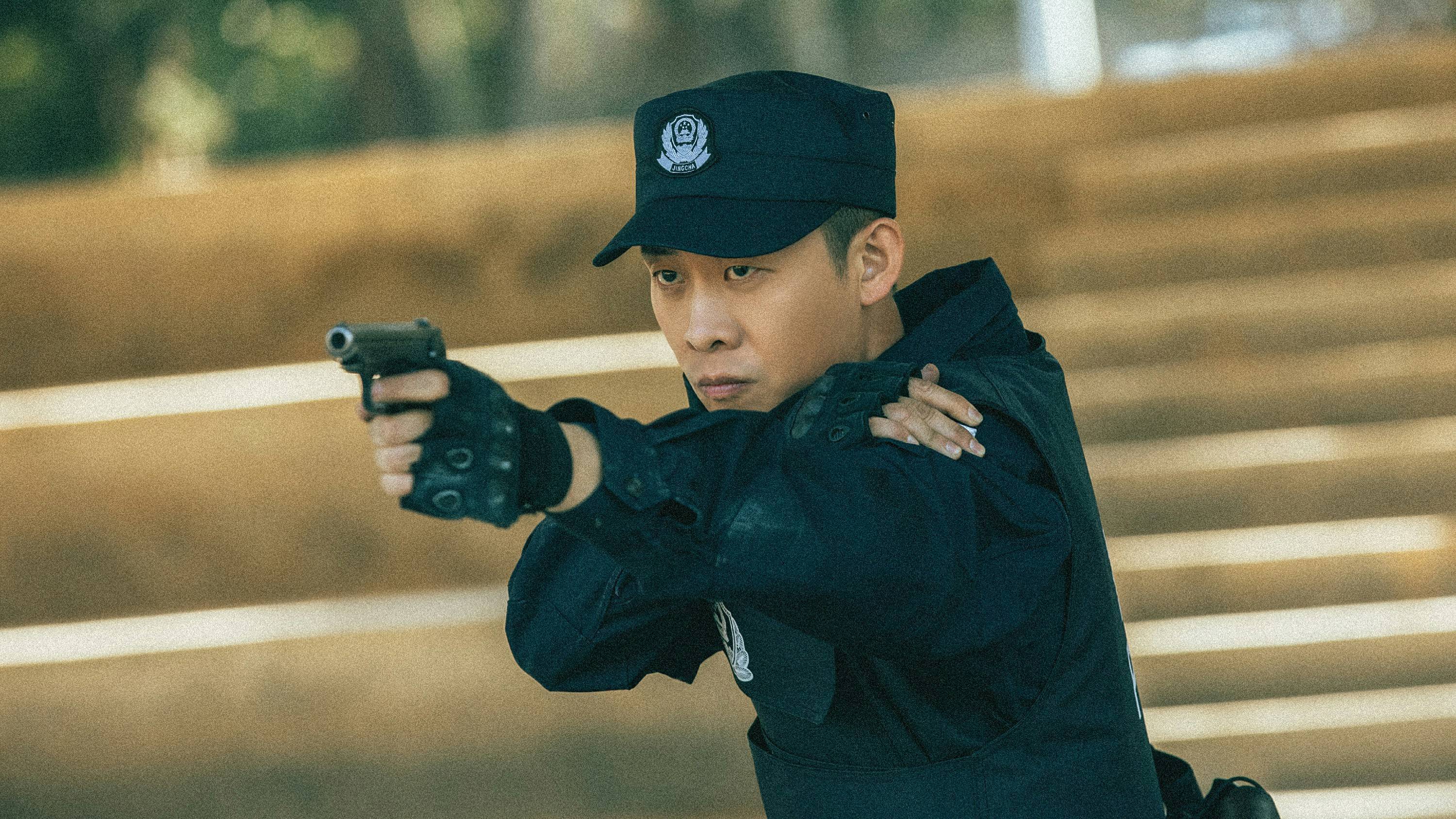 搭档杨洋、李现、张译等顶流的李一桐，三年14部女一，她为何不火？