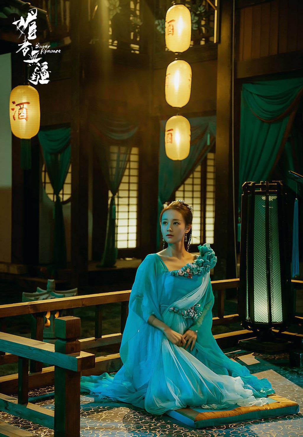 搭档杨洋、李现、张译等顶流的李一桐，三年14部女一，她为何不火？