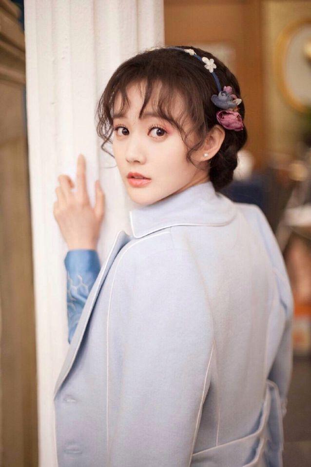 搭档杨洋、李现、张译等顶流的李一桐，三年14部女一，她为何不火？