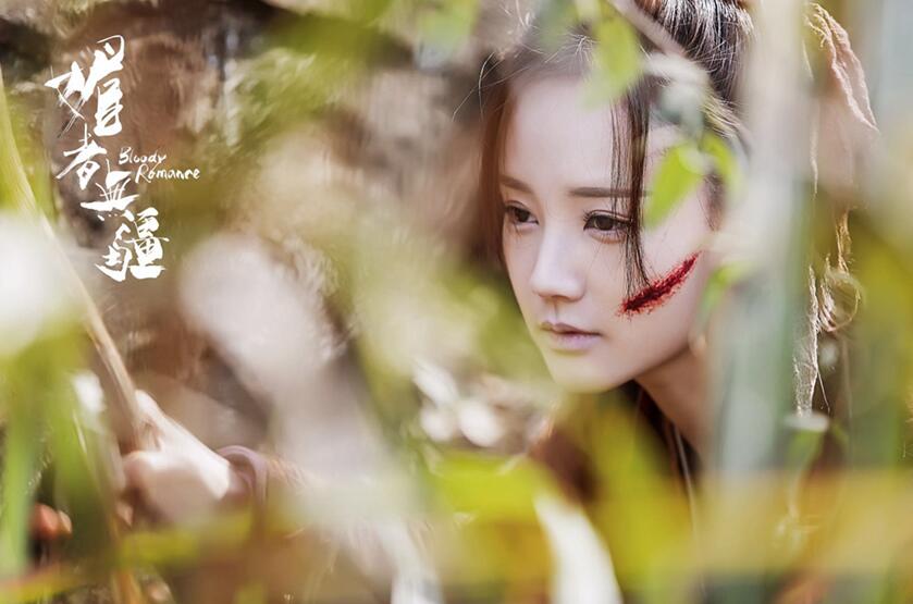 搭档杨洋、李现、张译等顶流的李一桐，三年14部女一，她为何不火？