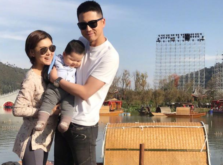 李小萌资料 ：嫁王雷10年生两子，37岁身材好似少女，出道20年不接吻戏