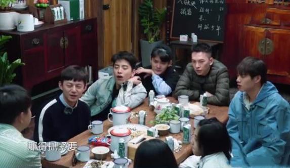 “希望她下辈子是我的女儿”，谭松韵和妈妈的故事，又让我泪奔了