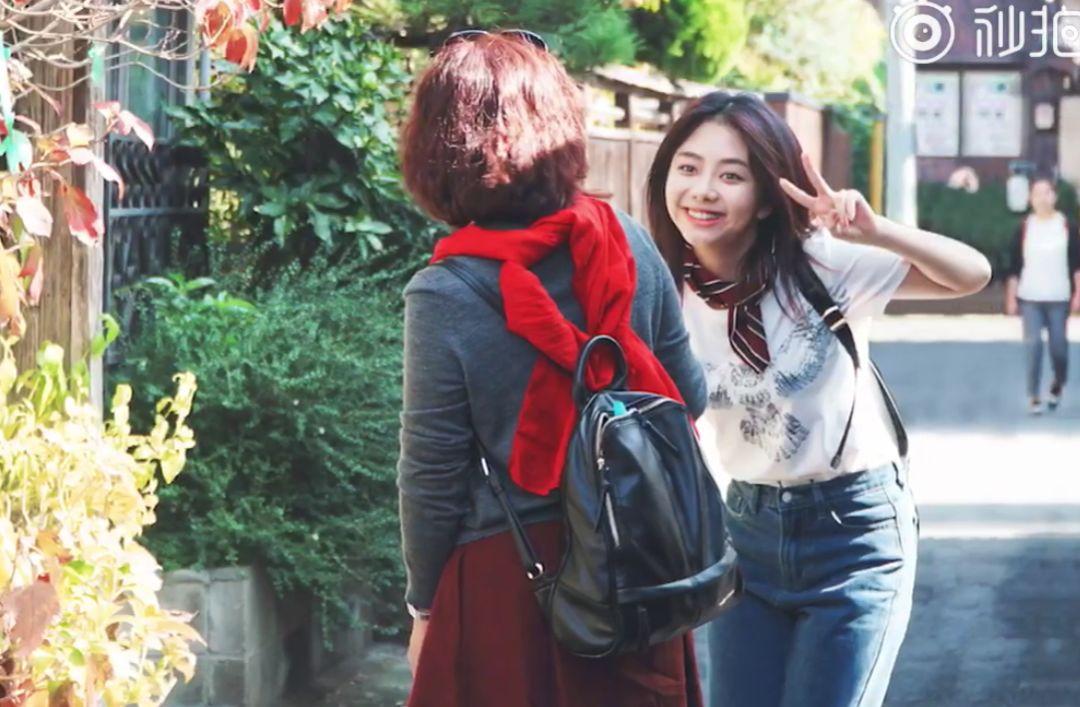 “希望她下辈子是我的女儿”，谭松韵和妈妈的故事，又让我泪奔了