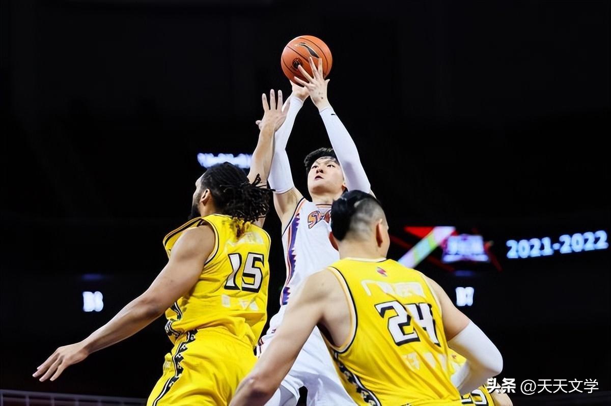 中国蓝坛国青三巨头之一王哲林：今后希望如愿所偿，一起向未来