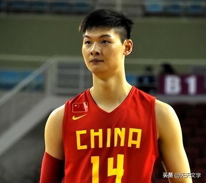 中国蓝坛国青三巨头之一王哲林：今后希望如愿所偿，一起向未来