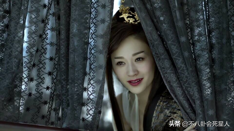 周迅和陈数夸李小冉是天生的美人，45岁演言情状态大好