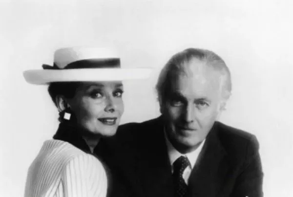 奥黛丽·赫本数次离婚，流产，她凭什么还被奉为女神？