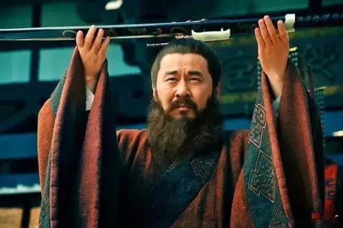 你喜欢刘备还是曹操(曹操和刘备你更喜欢谁)